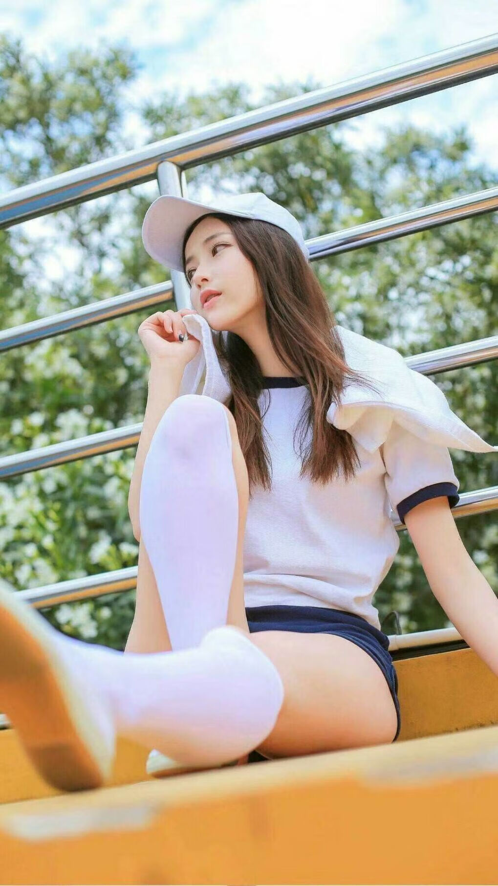 _潮流运动会：时尚与运动完美融合的网球盛事_，网球运动会海报手绘